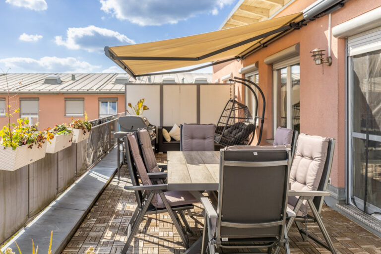Sonne, Ruhe, Zuhause – Eine stilvolle Penthaus-Wohnung mit 50 m² Süd-Dachterrasse