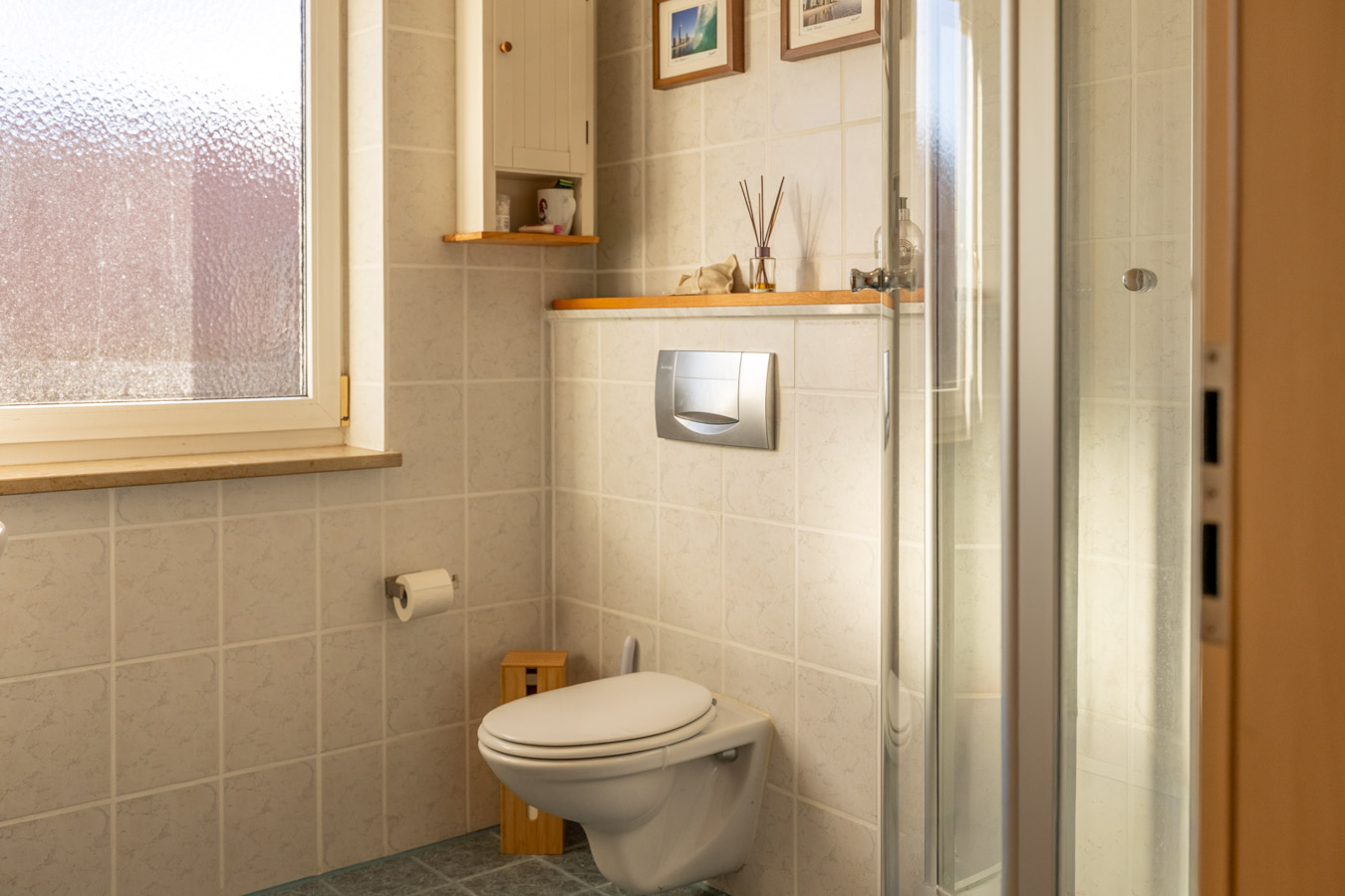 Stilvolles Einfamilienhaus mit traumhaftem Ausblick - Doppelgarage & Vollunterkellerung