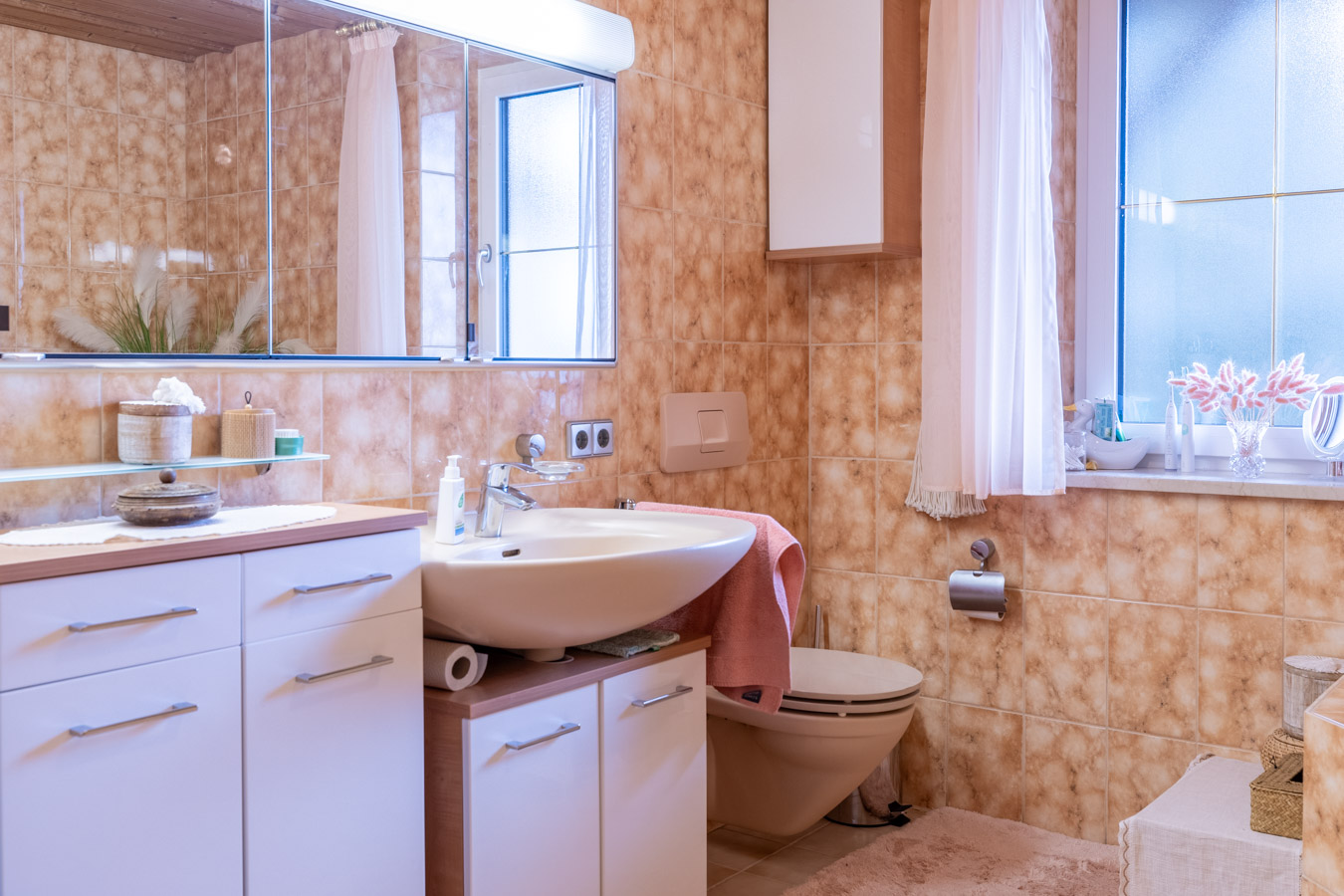 Großzügiges Wohnhaus mit Garten - Wintergarten & PV – ruhig gelegenes Raumwunder