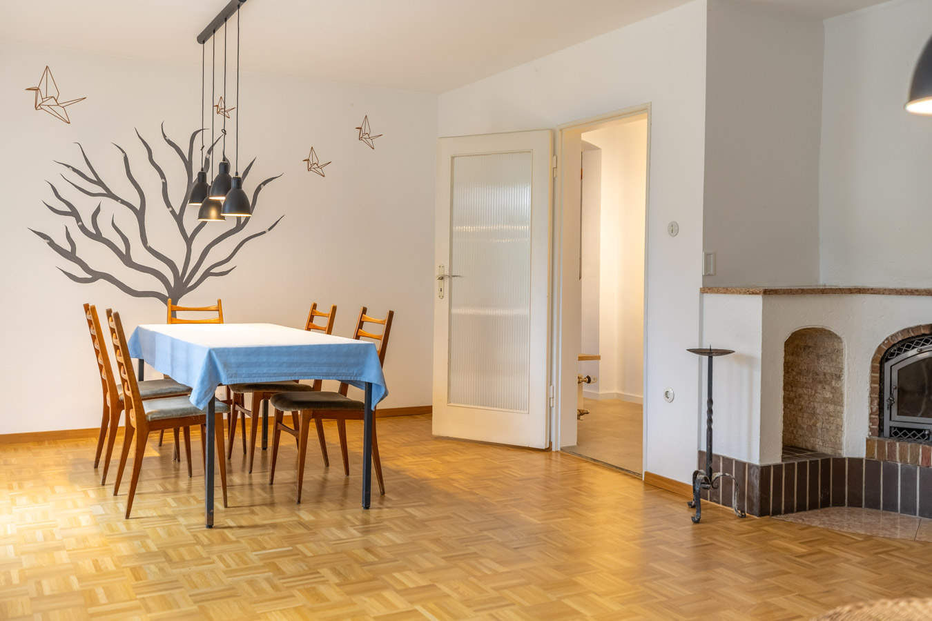 Familienidyll in Bogenhausen: Doppelhaushälfte mit sonnigem Westgarten & Grünblick