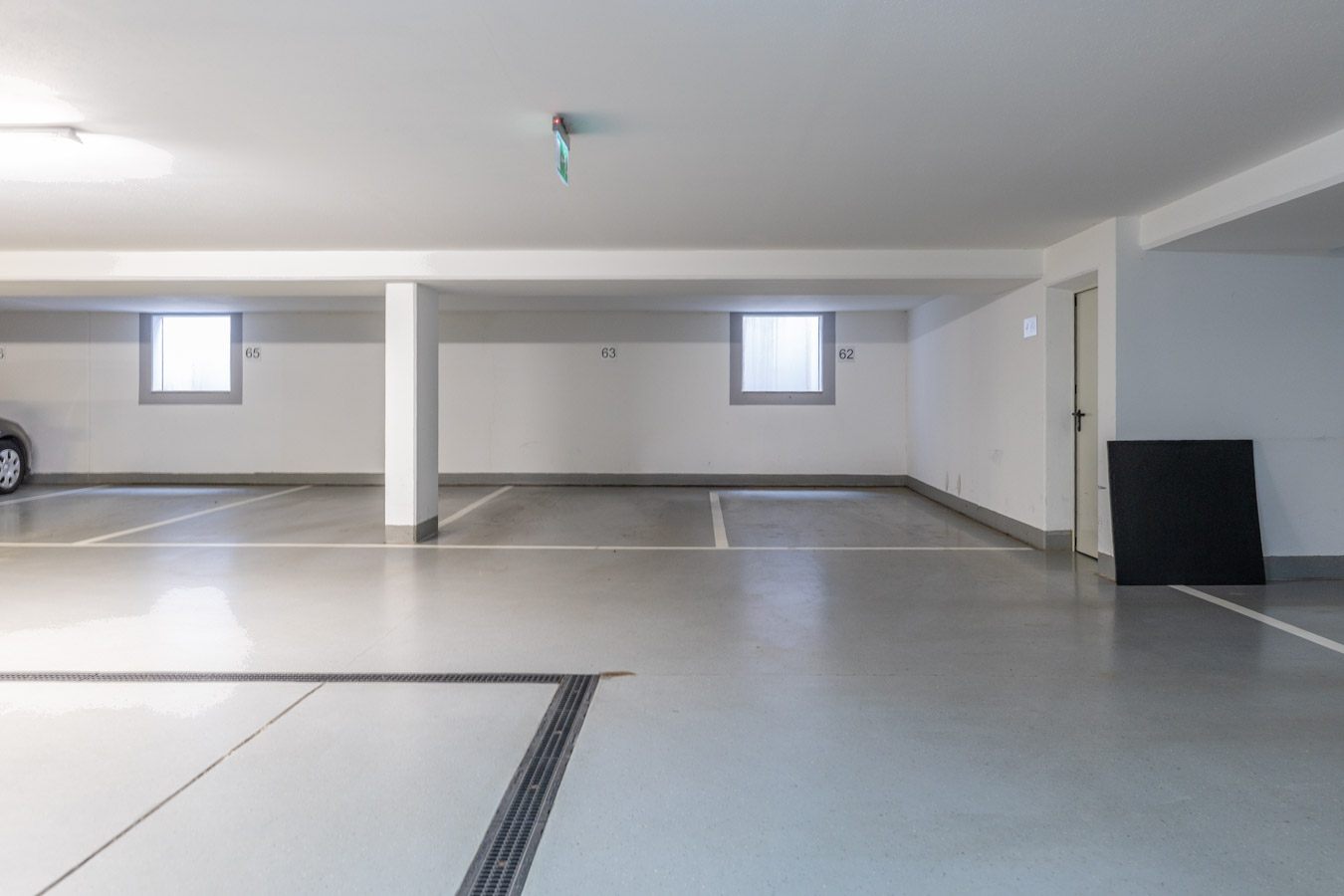 Geschmackvolle Gartenwohnung von 2013 – modern - hell und ideal gelegen