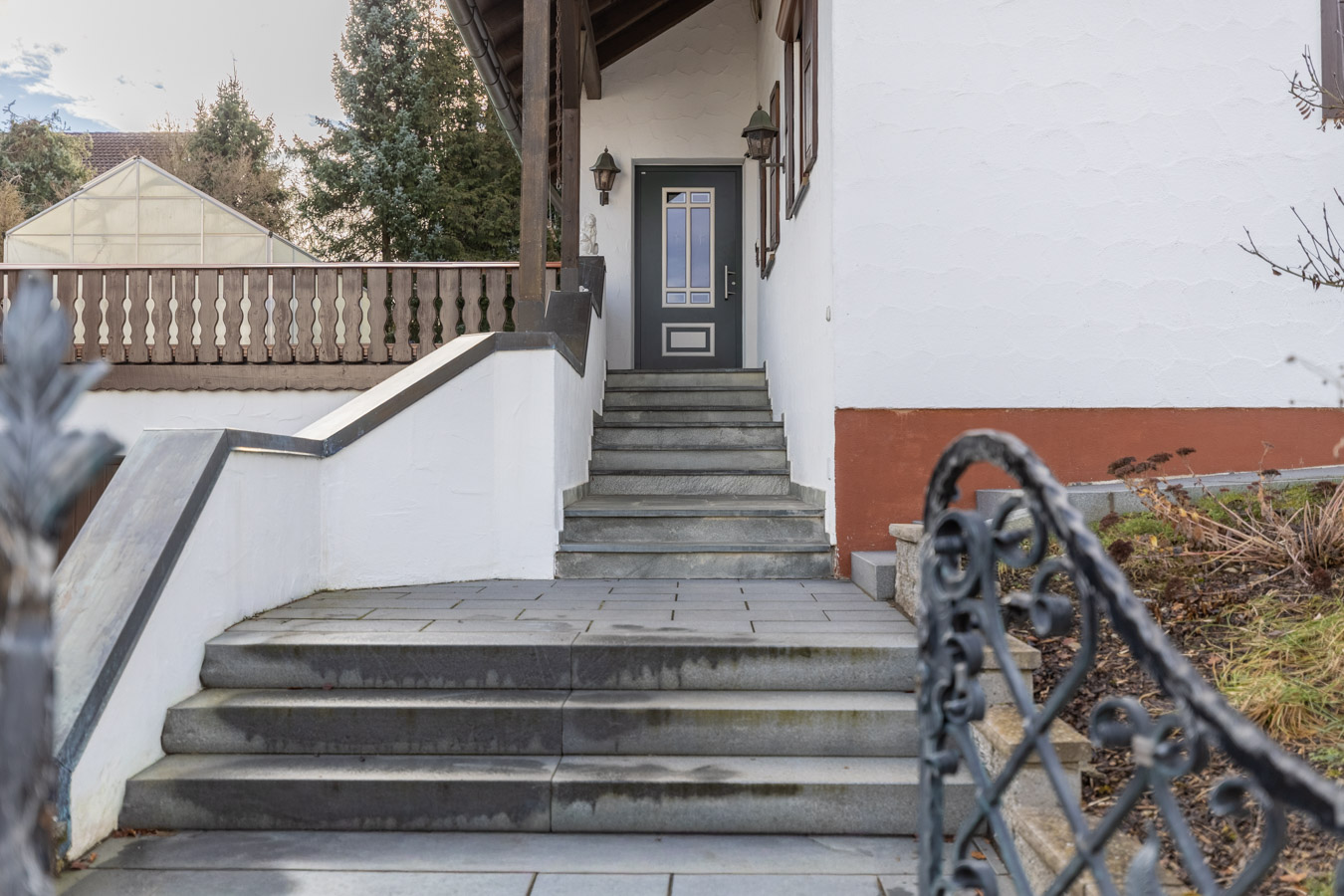 Großzügiges Wohnhaus mit Garten - Wintergarten & PV – ruhig gelegenes Raumwunder