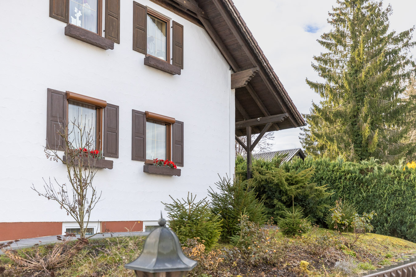 Großzügiges Wohnhaus mit Garten - Wintergarten & PV – ruhig gelegenes Raumwunder