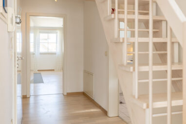 Familienfreundliche Maisonette mit Südbalkon & ausgebautem Dachspitz – sofort bezugsfrei