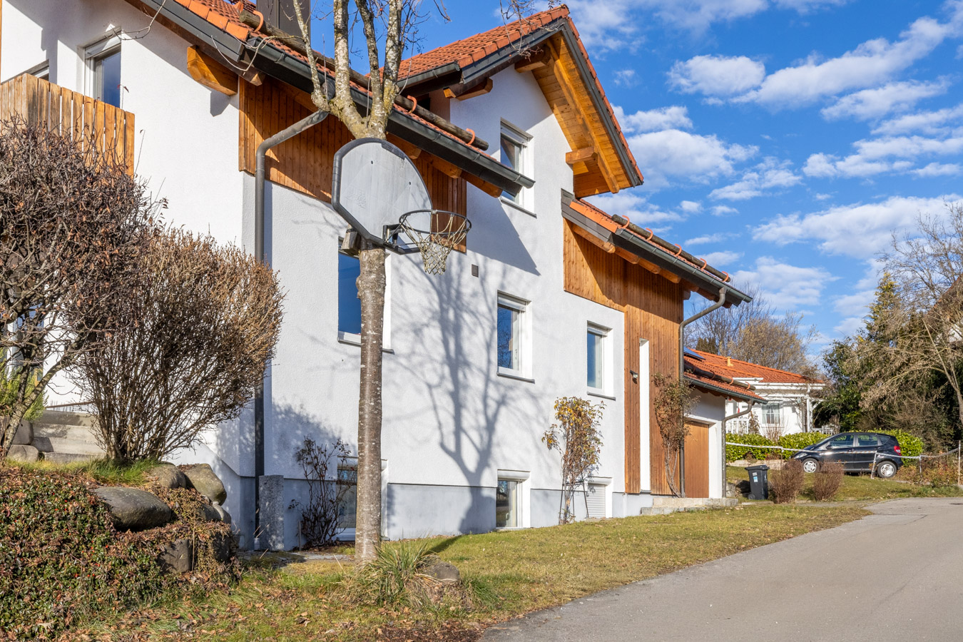 Stilvolles Einfamilienhaus mit traumhaftem Ausblick - Doppelgarage & Vollunterkellerung