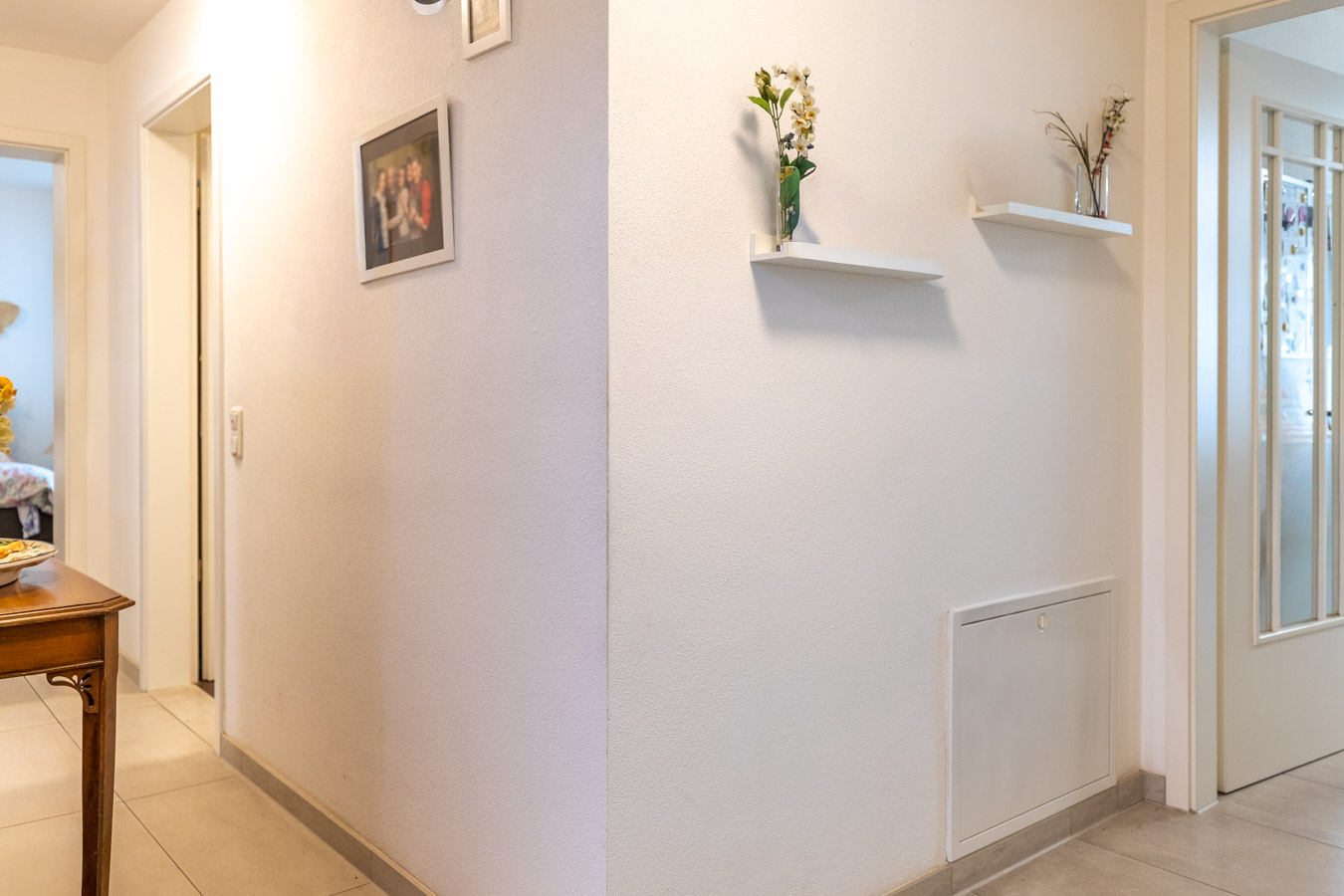 Geschmackvolle Gartenwohnung von 2013 – modern - hell und ideal gelegen