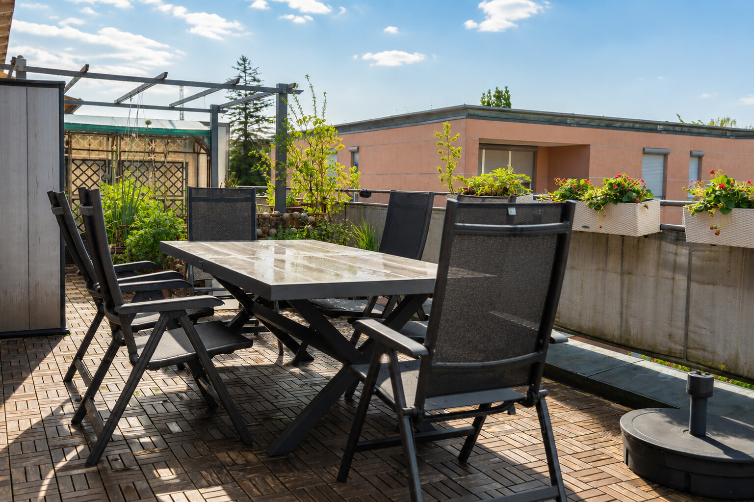 Sonne - Ruhe - Zuhause - Stilvolle Dachgeschosswohnung mit großer Südterrasse