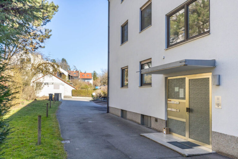 Ein bereits aufgeteiltes MFH mit 9 Wohnungen, Tiefgarage, solider Mietrendite
