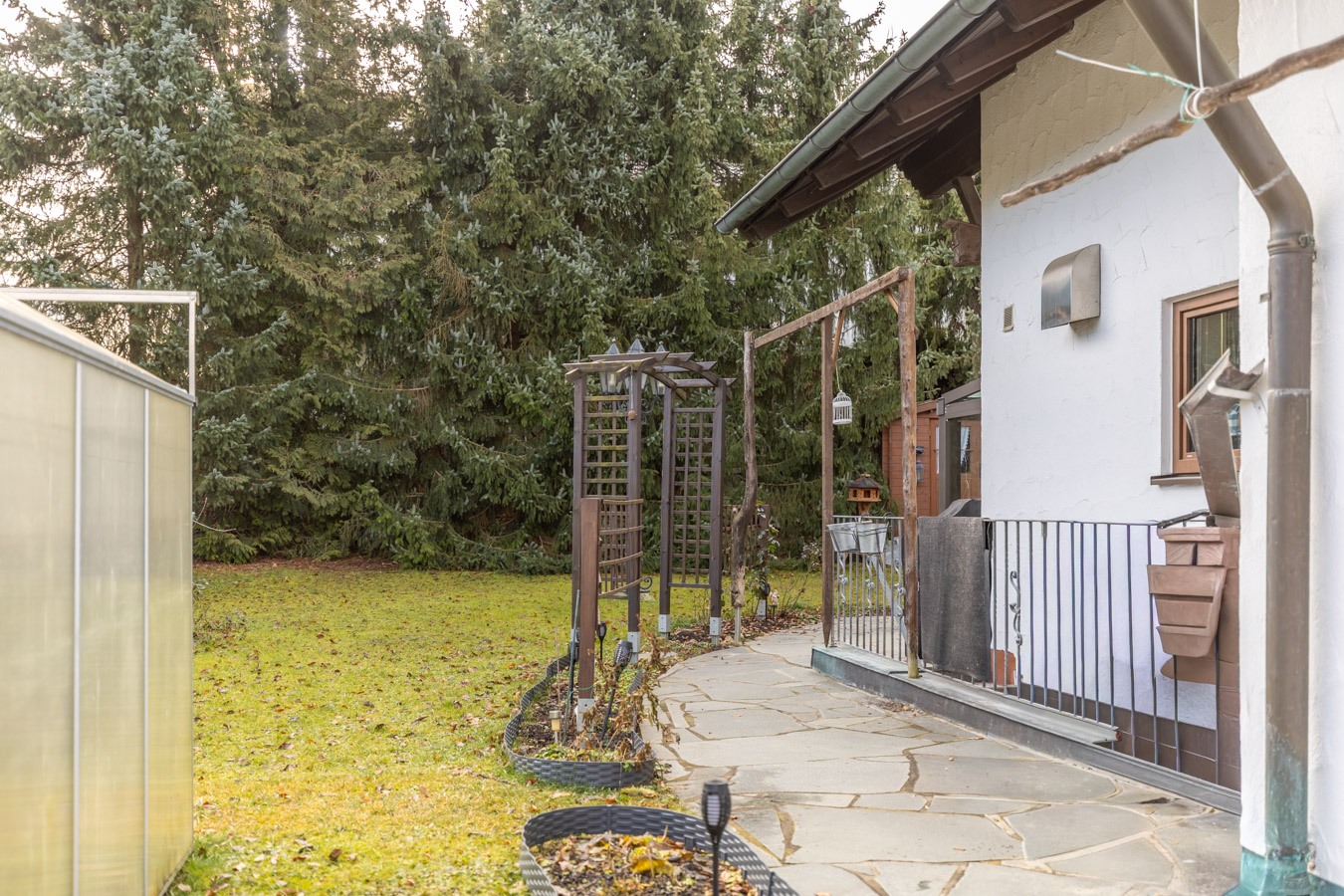 Großzügiges Wohnhaus mit Garten - Wintergarten & PV – ruhig gelegenes Raumwunder