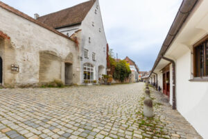 Ein bezauberndes Altstadthaus mit vor-genehmigter Ausbau-Reserve, 1992 kernsaniert