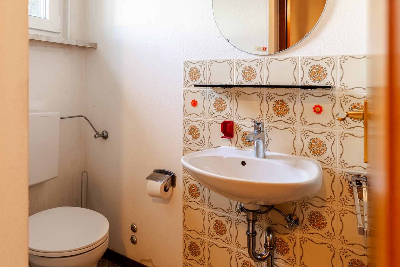 Handwerker-Projekt zur Renovierung (OKAL-Fertighaus mit PV-Anlage)