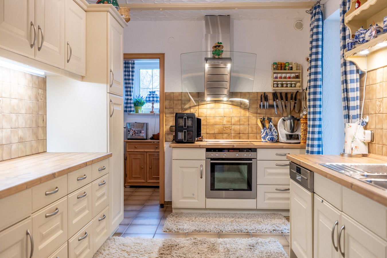 Großzügiges Wohnhaus mit Garten - Wintergarten & PV – ruhig gelegenes Raumwunder