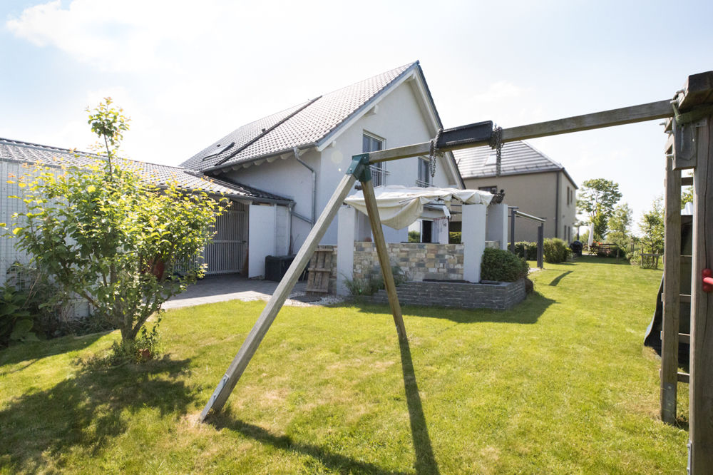 Nachhaltiges Juwel in Ortsrandlage: Niedrigenergiehaus – sonnig, großzügig mit intelligenter Technik 86940 Schwifting, Einfamilienhaus