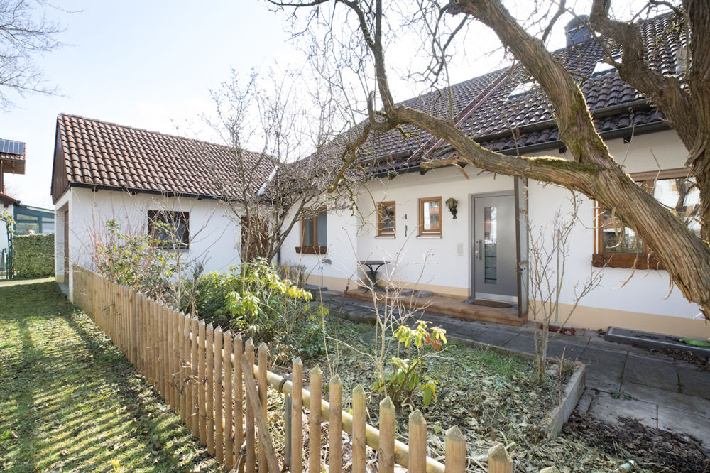 Großzügiges Familienhaus für zwei Generationen in Landsbergs Bestlage 86899 Landsberg am Lech, Doppelhaushälfte